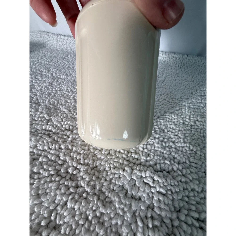 Vintage Plastic Bathroom Cup Dispenser Fluted Cream Almond with Paper Cups‎